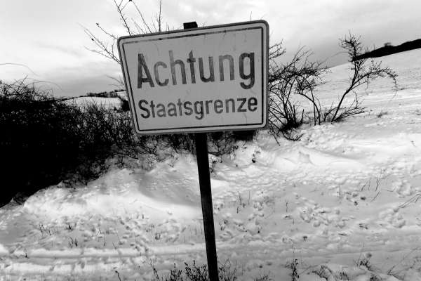 Achtung Staatsgrenze